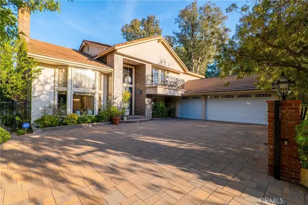 4200 Gayle Drive, Tarzana, CA 91356