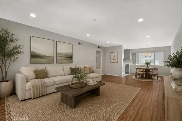 12801 Moorpark Street #303, Studio City, CA 91604