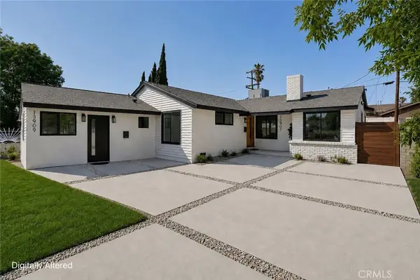 13907 13909 Wyandotte Street, Van Nuys, CA 91405
