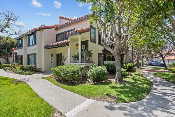 2017 Majorca Dr, Oxnard, CA 93035