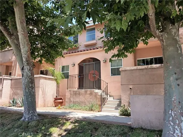 7320 Balboa Boulevard #205, Lake Balboa, CA 91406