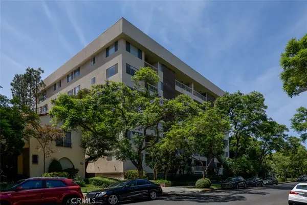 441 N Oakhurst #604, Beverly Hills, CA 90210
