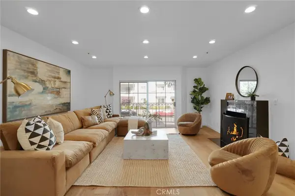 1871 Greenfield Avenue #102, Los Angeles, CA 90025