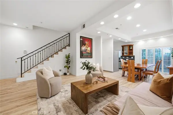 10833 Kling Street #4, North Hollywood, CA 91602