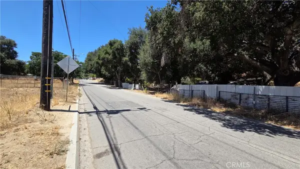 30323 San Martinez, Castaic, CA 91384