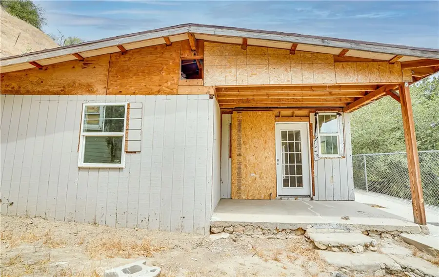 12055 Kagel Canyon, Sylmar, CA 91342 - #2