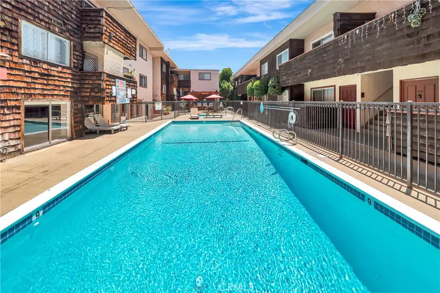 5349 Newcastle #56, Encino, CA 91316 - #3