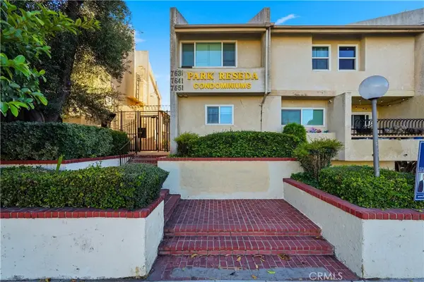 7651 Reseda, Los Angeles, CA 91335