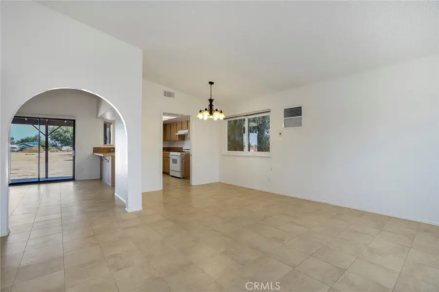 10133 E Avenue R8 Avenue, Littlerock, CA 93543 - #3