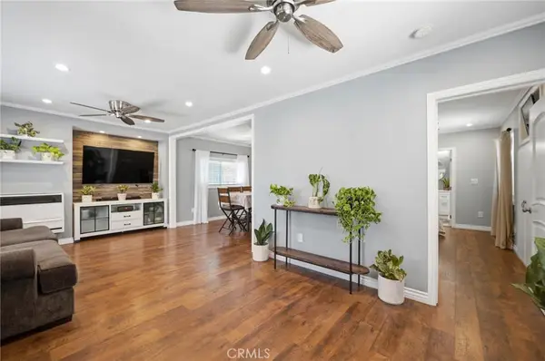 1100 W Gage Avenue, Los Angeles, CA 90044