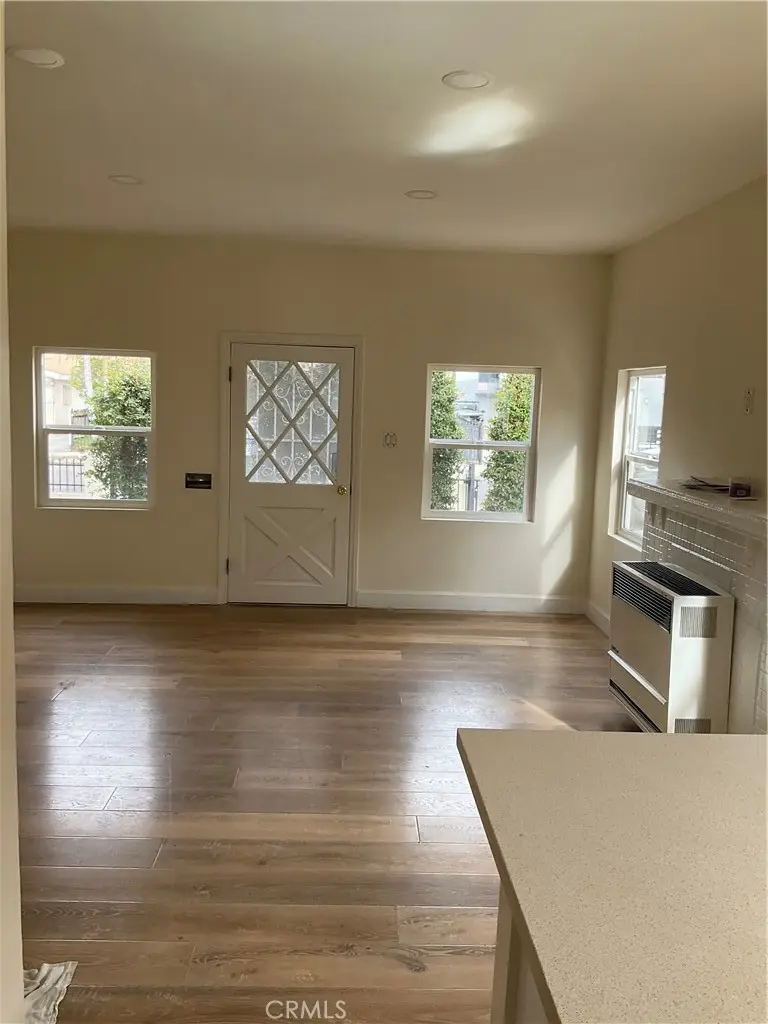 620 W 41st, Los Angeles, CA 90037 - #3