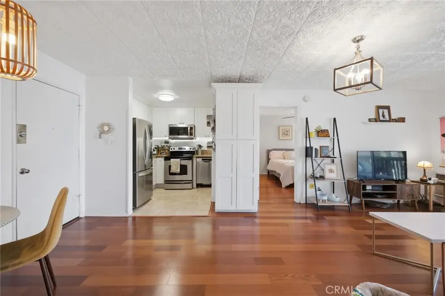 525 S Ardmore Avenue #320, Los Angeles, CA 90020 - #2
