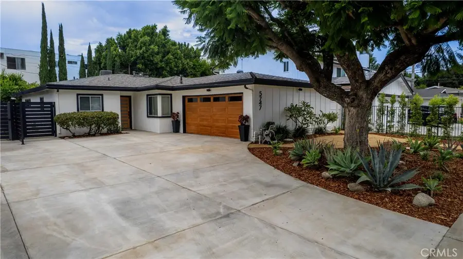 5747 Agnes, Valley Village, CA 91607 - #3