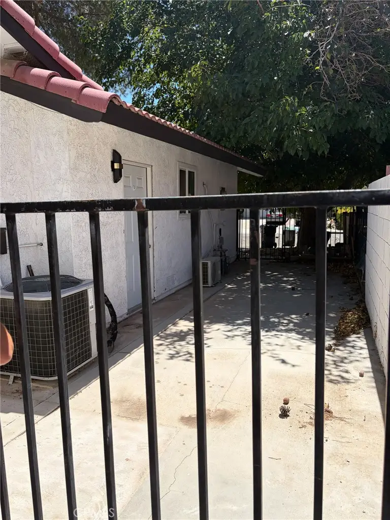 1255 Herzel Avenue, Lancaster, CA 93535 - #3