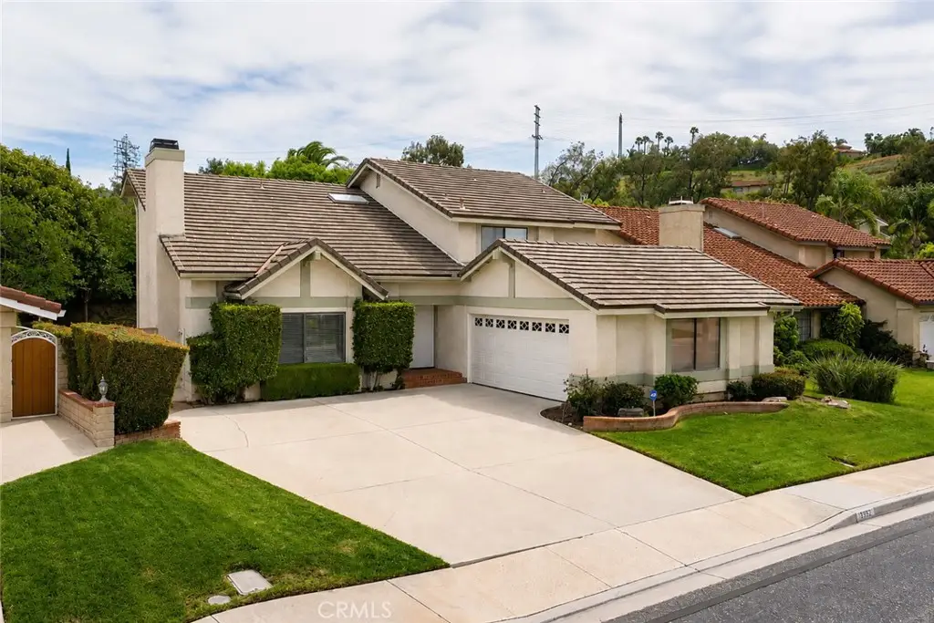 13792 Christian Barrett Drive, Moorpark, CA 93021 - #1
