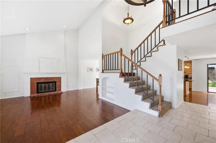 13792 Christian Barrett Drive, Moorpark, CA 93021 - #3