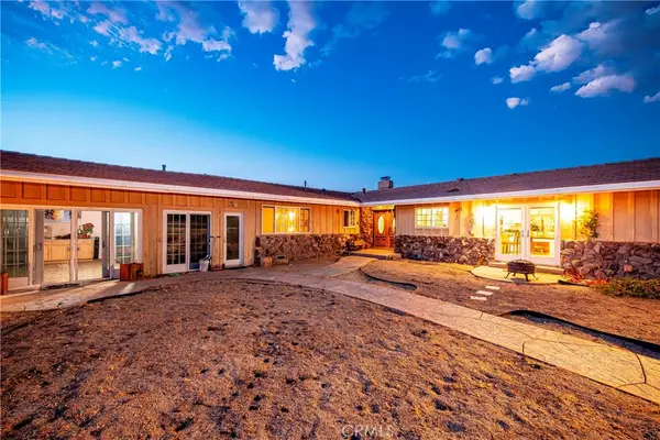 1032 W Avenue S14, Palmdale, CA 93551