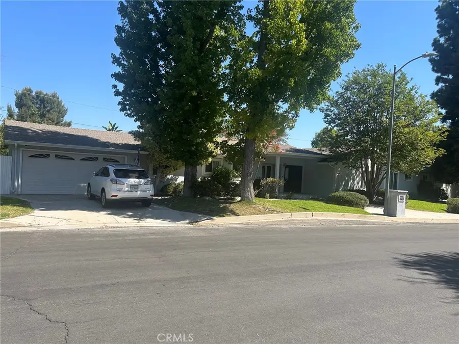 17229 Weddington, Encino, CA 91316 - #2