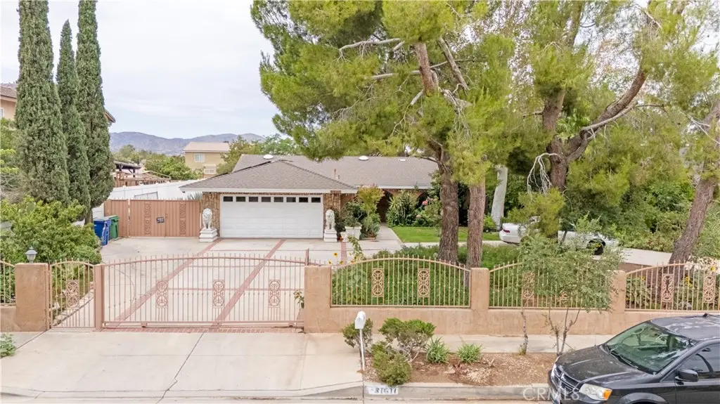 37617 27th E, Palmdale, CA 93550 - #1