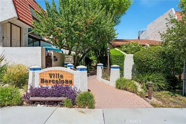 22269 1/2 Erwin, Woodland Hills, CA 91367