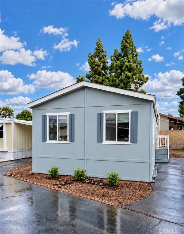 26 Coronado, San Fernando, CA 91345