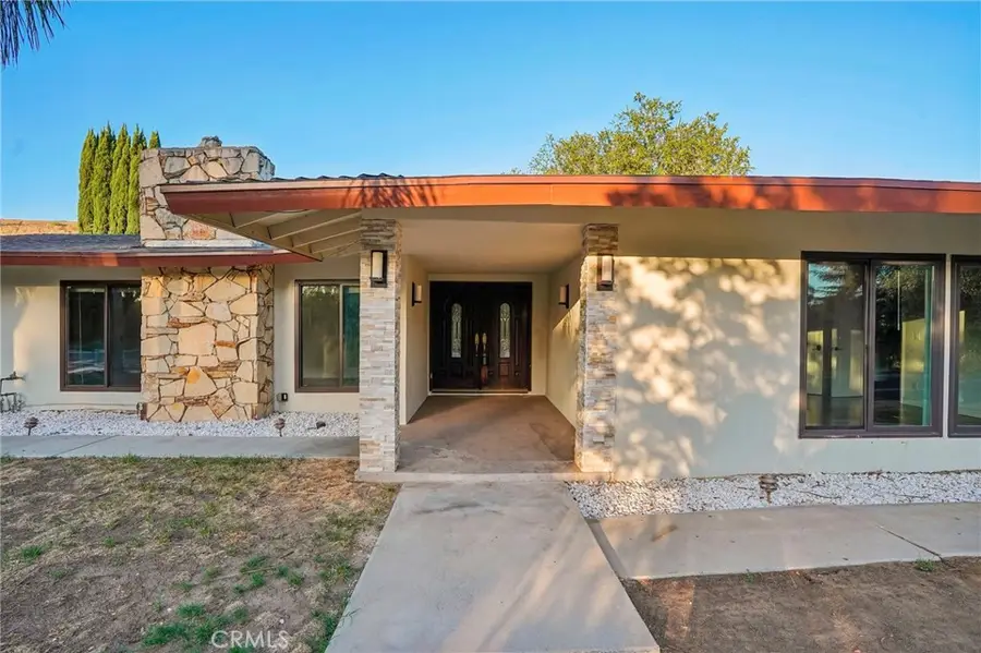 12384 Woodley Avenue, Granada Hills, CA 91344 - #3