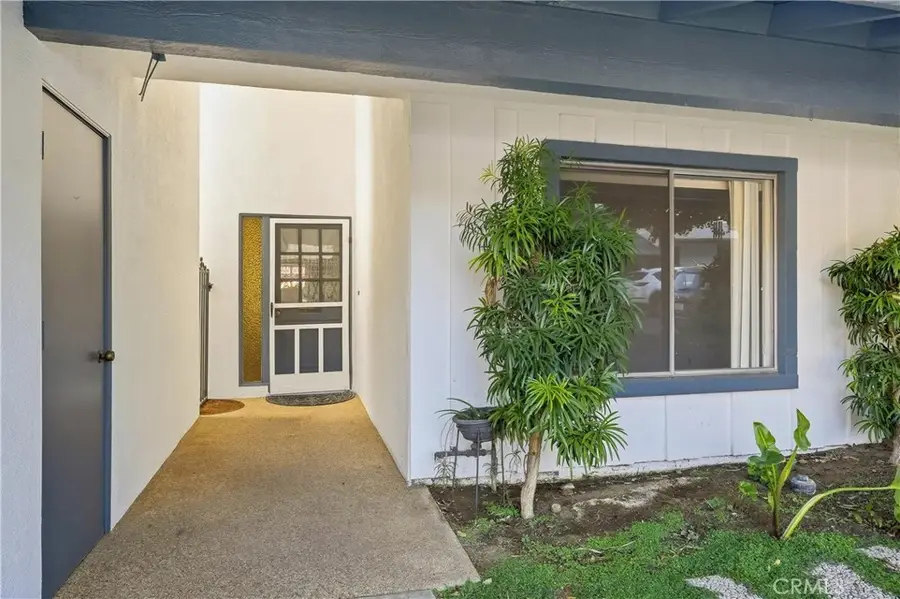 19432 Oak Crossing, Newhall, CA 91321 - #2