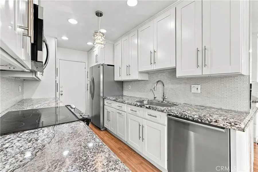 5400 Lindley Avenue #101, Encino, CA 91316 - #3