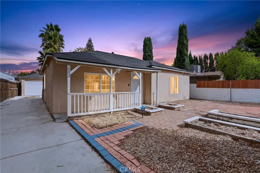 7032 Crebs Avenue, Reseda, CA 91335 - #2