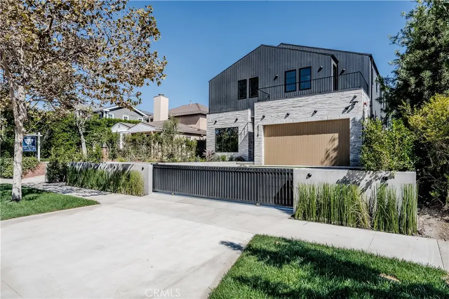 4118 N Wilkinson Avenue, Studio City, CA 91604 - #3