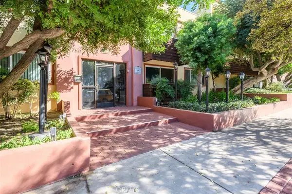 5414 Newcastle, Encino, CA 91316