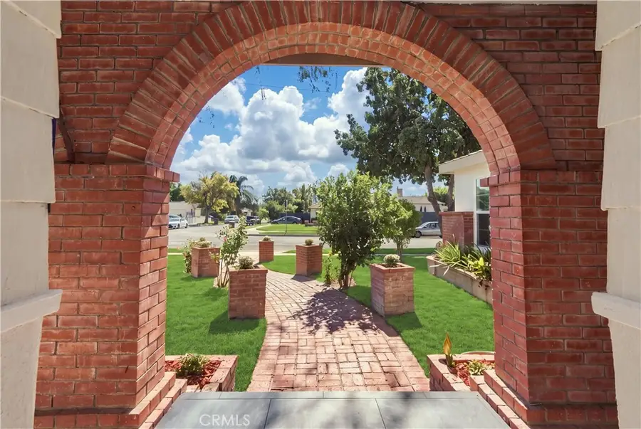 18745 Sunburst Street, Northridge, CA 91324 - #3