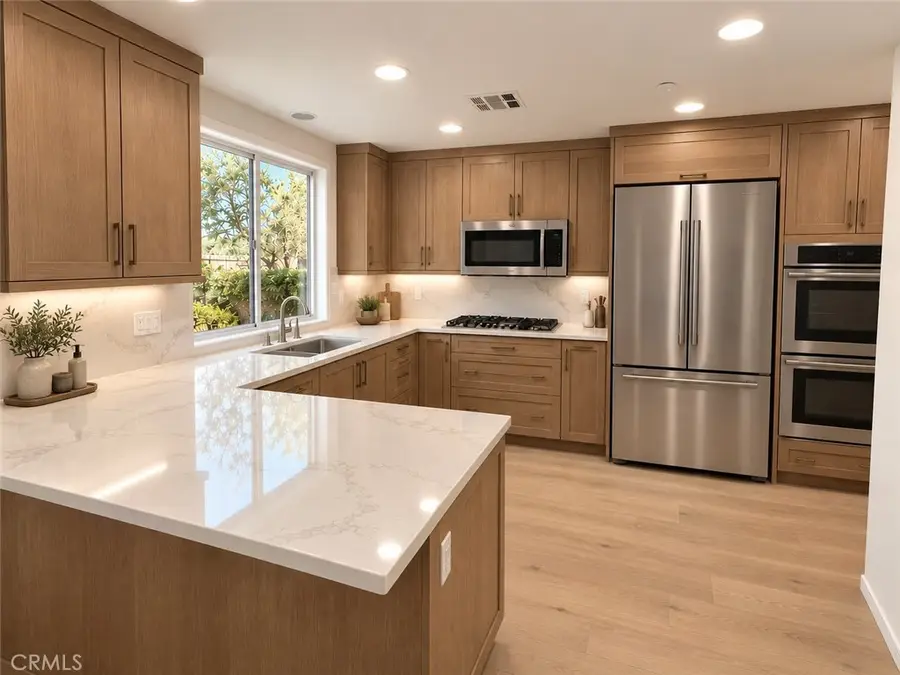 5665 Como Circle, Woodland Hills, CA 91367 - #2