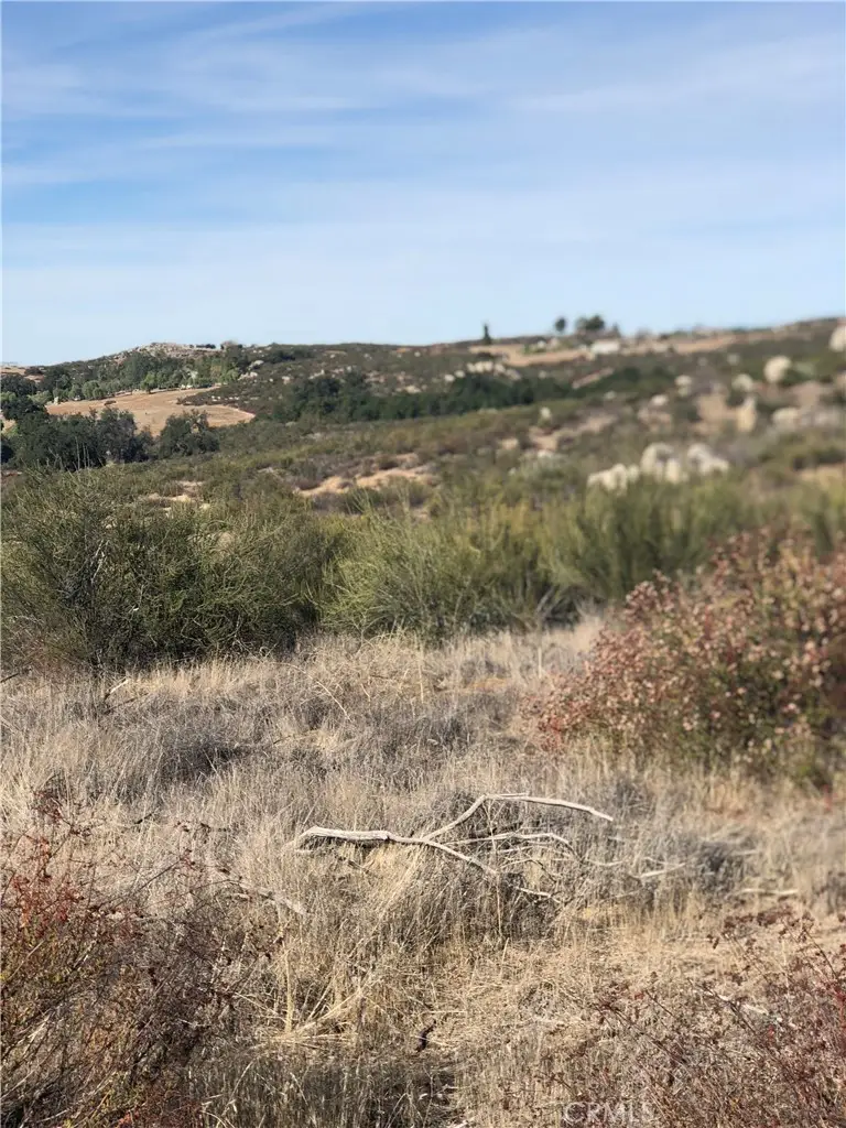 29 Rocky Knoll Road, Hemet, CA 92544 - #2