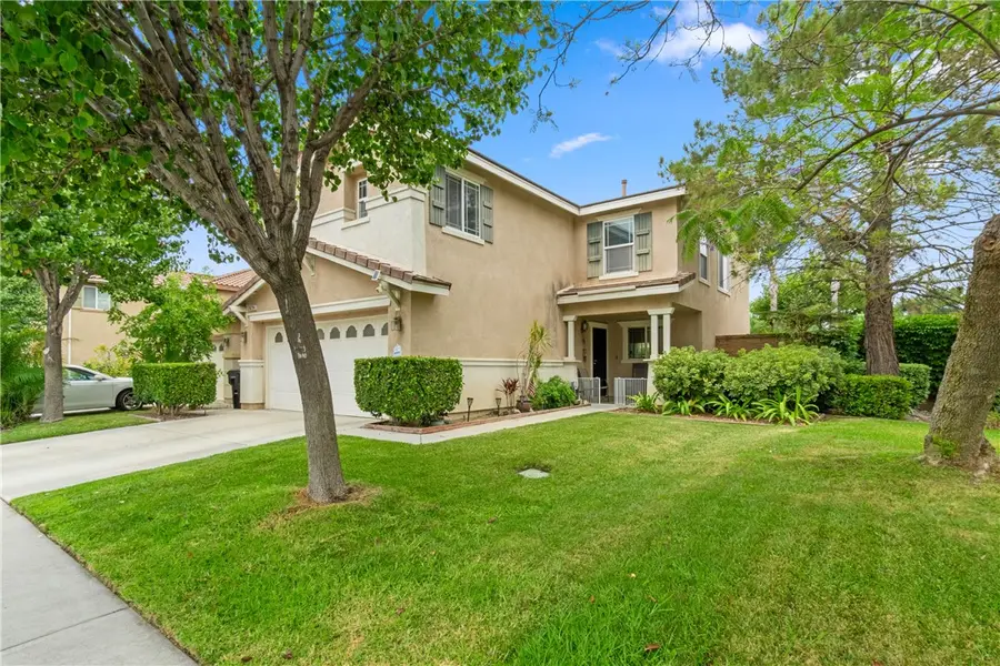 16294 Los Coyotes, Fontana, CA 92336 - Image #3