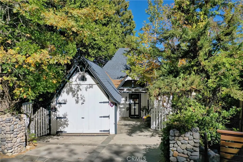 197 Rocky Point Road, Lake Arrowhead, CA 92352 - Image #1