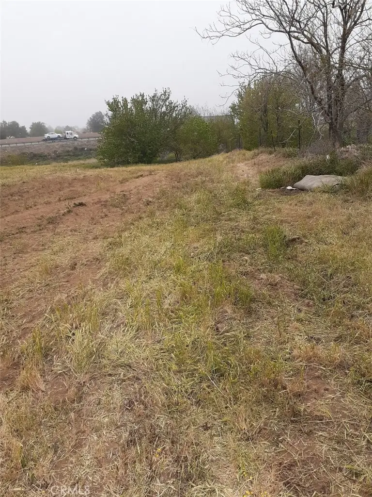 298 Apex Avenue, Banning, CA 92220 - Image #2