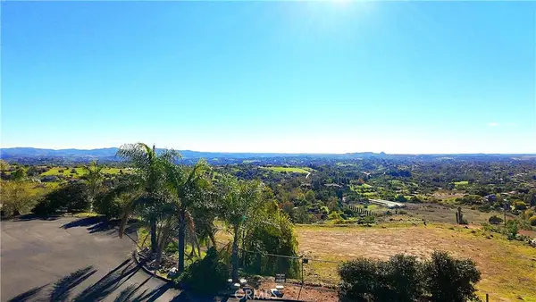 1387 Las Vistas Road, Fallbrook, CA 92028