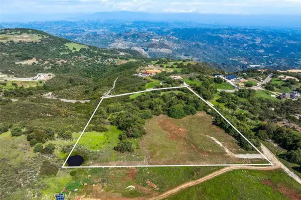 22 El Cerezo Road, Murrieta, CA 92562