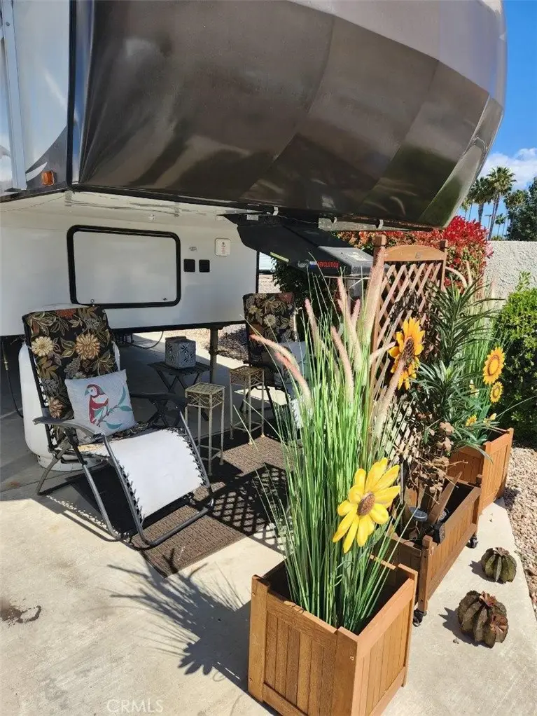 1295 S Cawston Avenue, Hemet, CA 92545 - Image #2