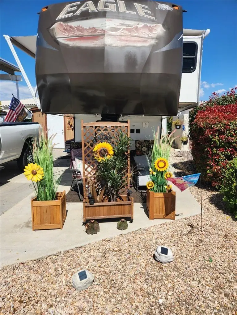 1295 S Cawston Avenue, Hemet, CA 92545 - Image #3