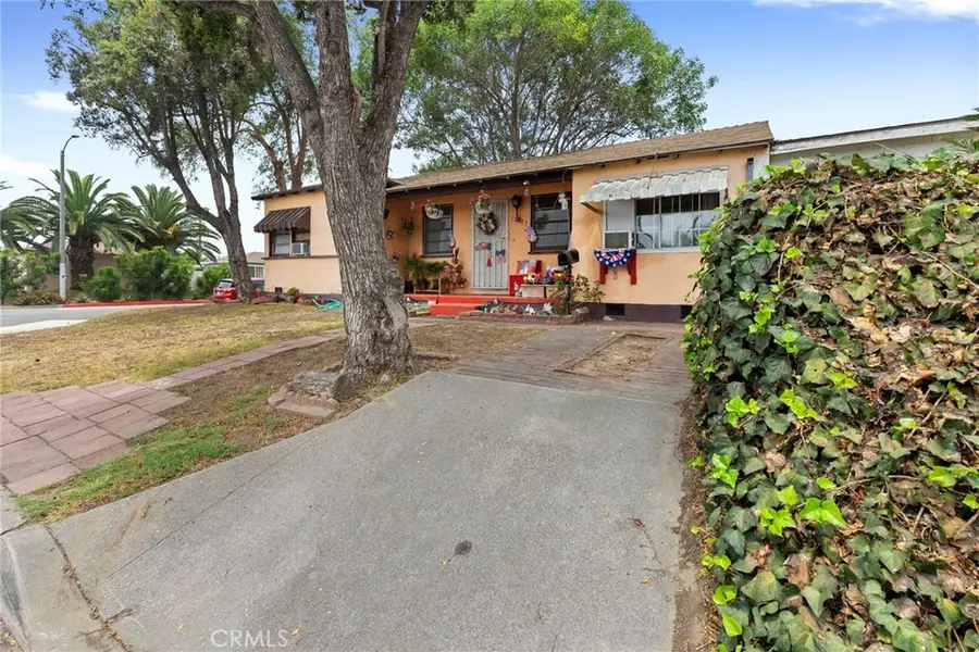 12323 Edgebrook Avenue, Lynwood, CA 90262 - Image #3