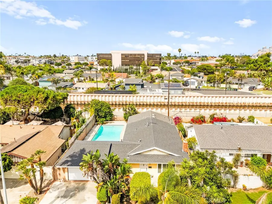 20401 Somerville Lane, Huntington Beach, CA 92646 - #2