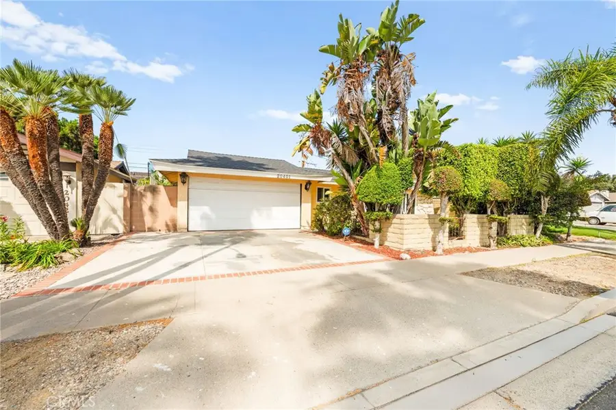 20401 Somerville Lane, Huntington Beach, CA 92646 - #3