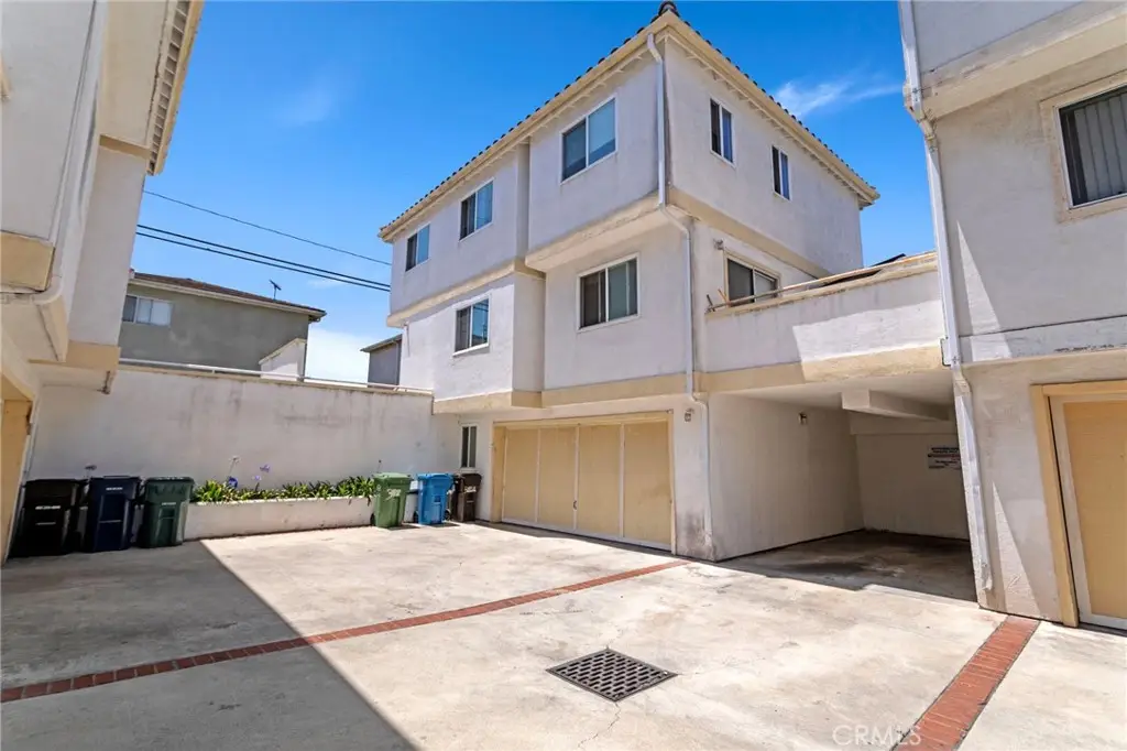 3918 W 118th Place #8, Hawthorne, CA 90250 - #1