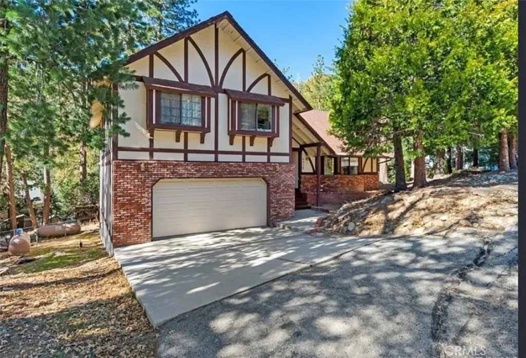 6314 Sugar Pines Cir, Angelus Oaks, CA 92305 - Image #1