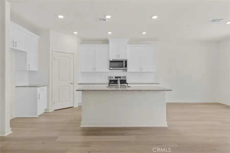 14818 Desert Lily Court, Apple Valley, CA 92307 - #2
