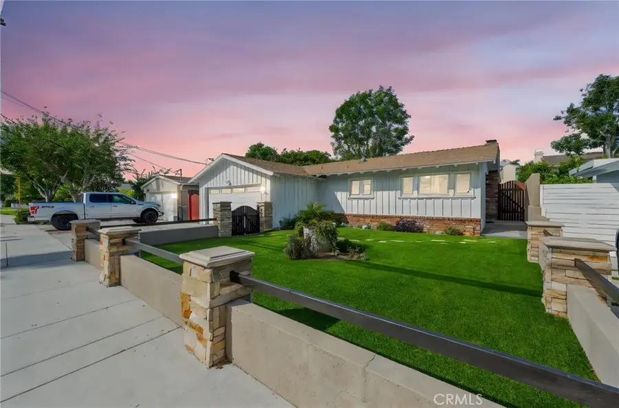 2689 Santa Ana Avenue, Costa Mesa, CA 92627 - Image #3