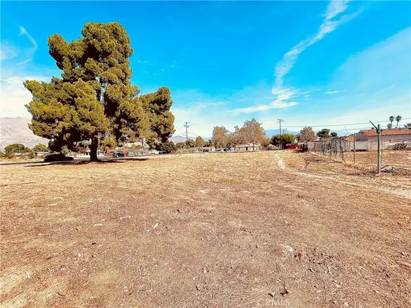 467 S Hewitt, San Jacinto, CA 92583