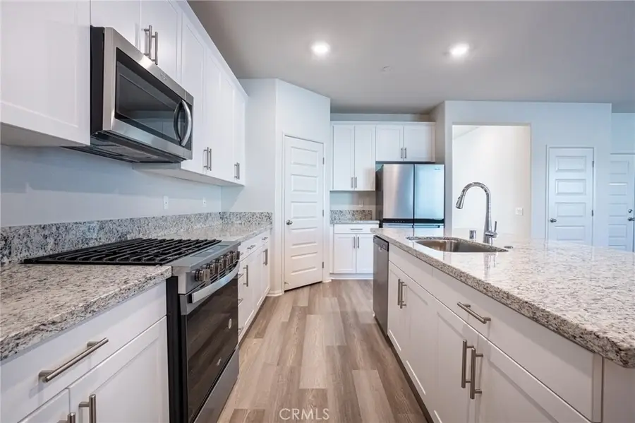 19508 Hanging Rock Rd., Lake Elsinore, CA 92532 - Image #2